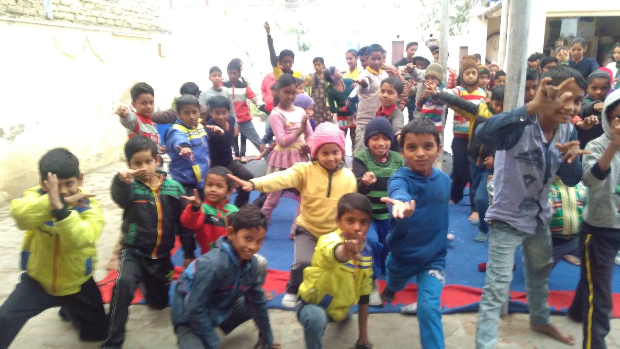 children-enjoying-acting-session